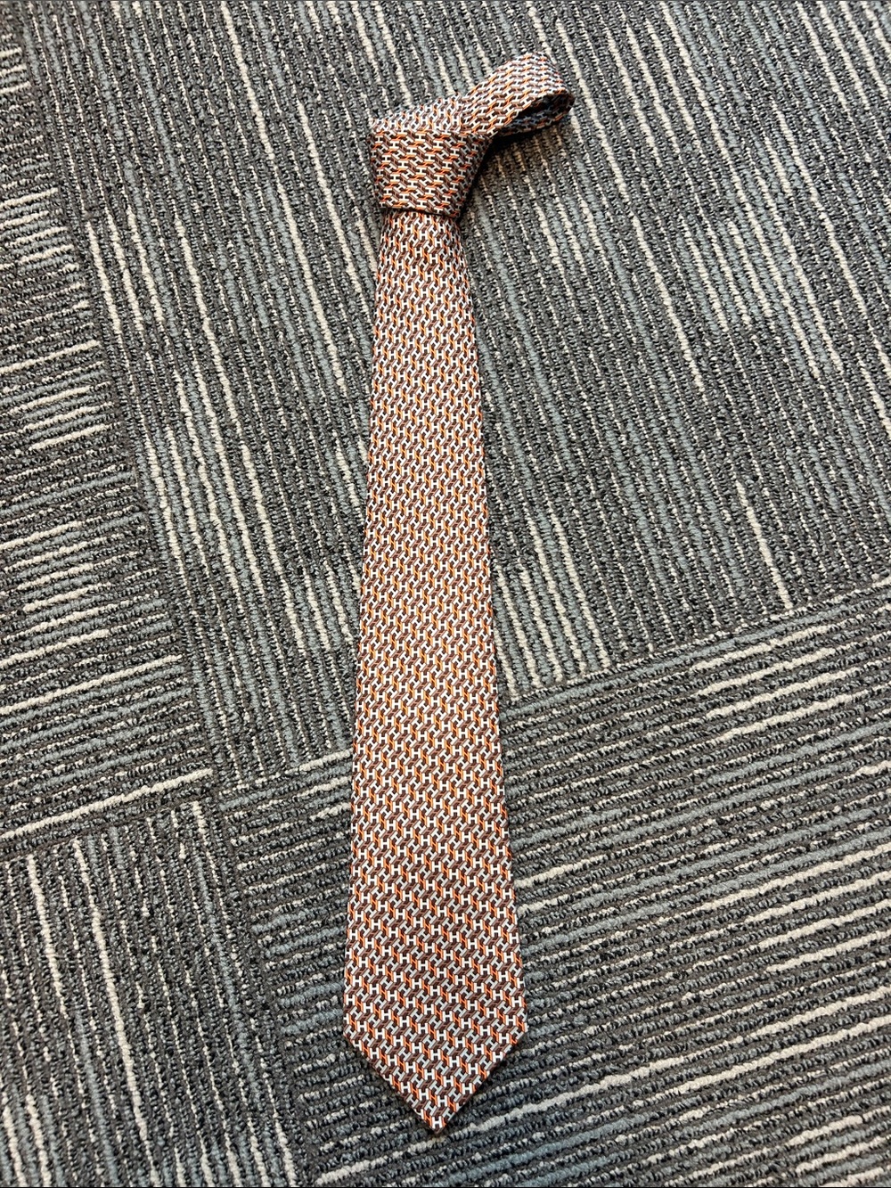 Hermes Classic Orange ‘H’ Patterned Men's Tie